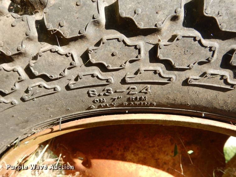 image for item DM0608 International Cub  tractor