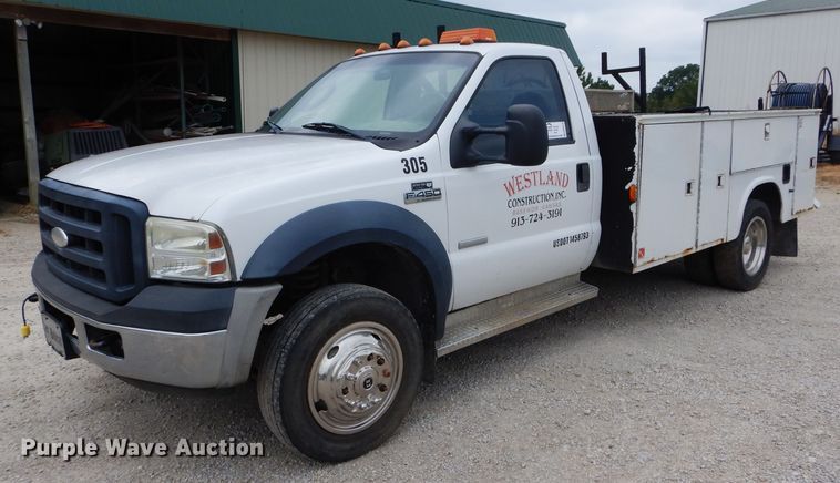 image for item DM0610 2007 Ford F450 Super Duty  utility / service truck