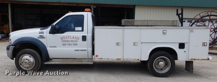 image for item DM0610 2007 Ford F450 Super Duty  utility / service truck