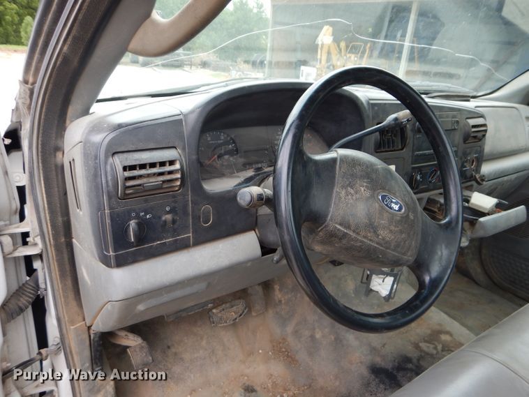 image for item DM0610 2007 Ford F450 Super Duty  utility / service truck