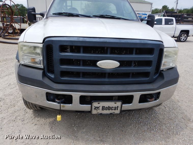 image for item DM0610 2007 Ford F450 Super Duty  utility / service truck