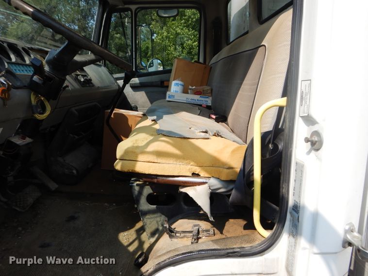 image for item DM0618 1997 Freightliner FL60  box truck