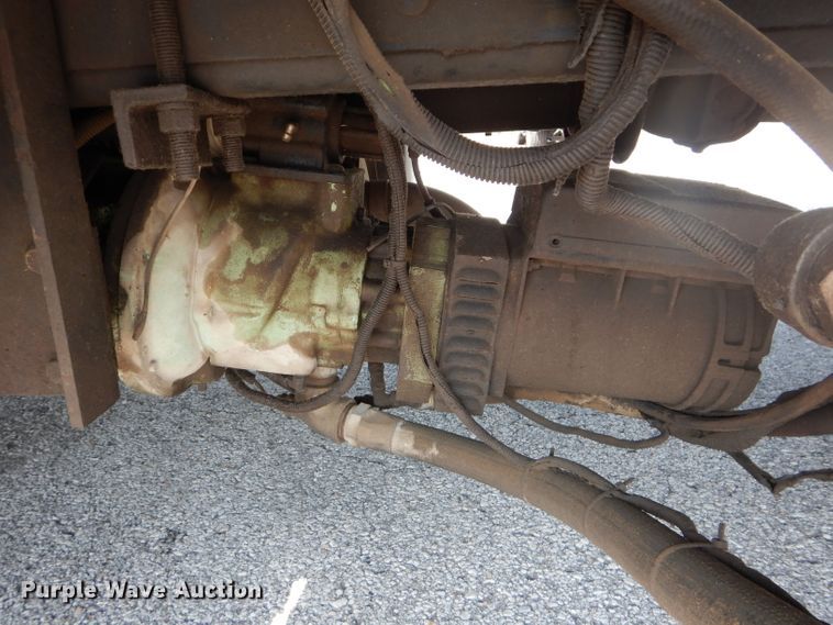 image for item DM0618 1997 Freightliner FL60  box truck