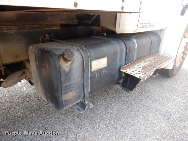 image for item DM0618 1997 Freightliner FL60  box truck