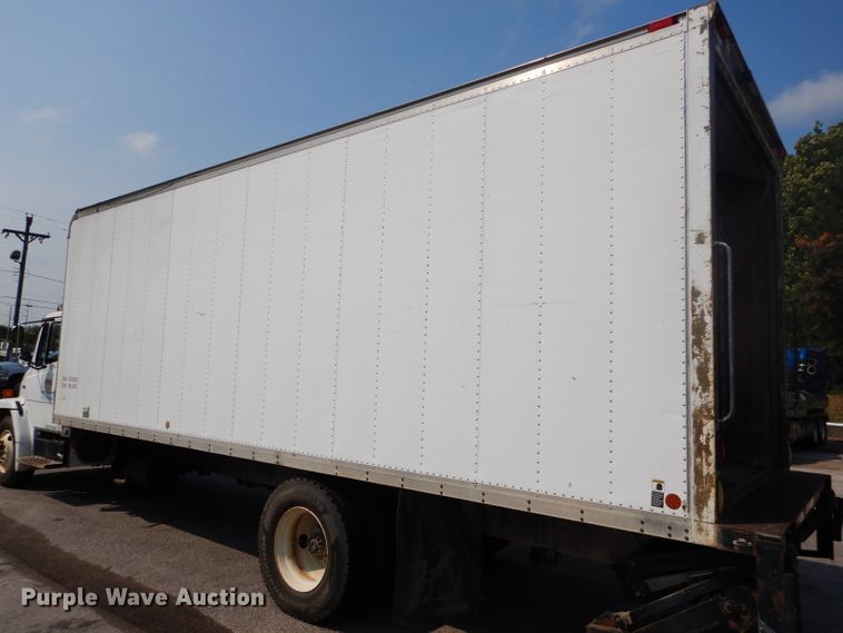 image for item DM0618 1997 Freightliner FL60  box truck