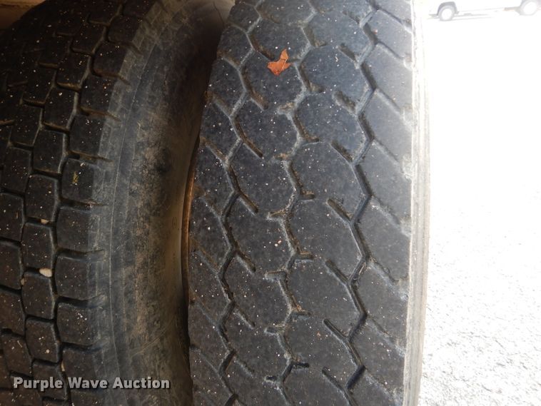 image for item DM0618 1997 Freightliner FL60  box truck