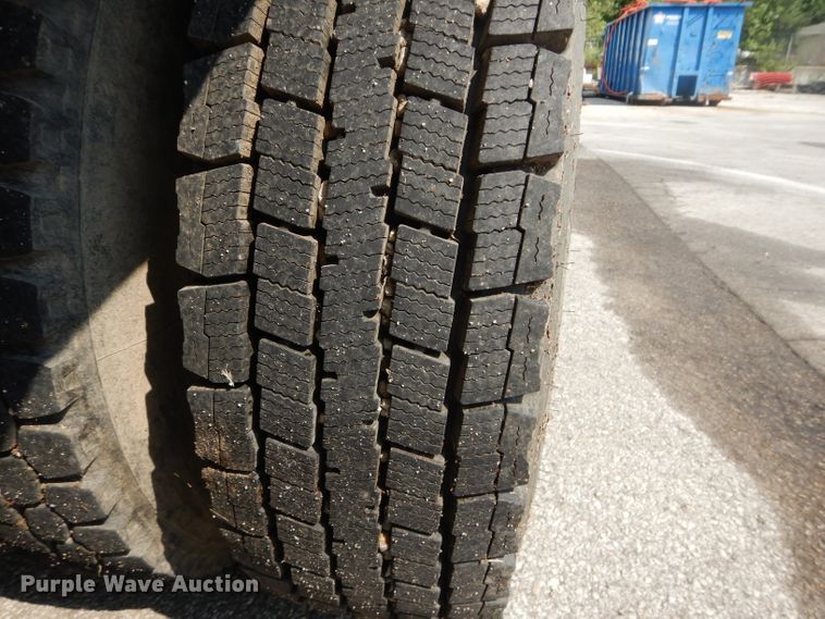 image for item DM0618 1997 Freightliner FL60  box truck