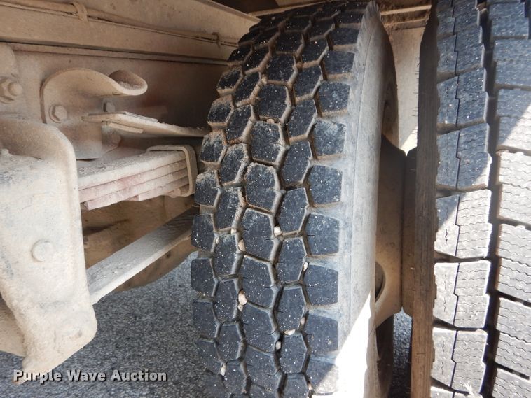 image for item DM0618 1997 Freightliner FL60  box truck