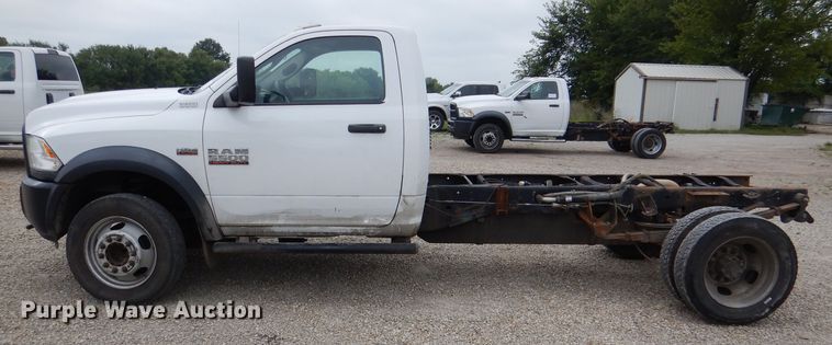 image for item DM1355 2015 Dodge Ram 5500  truck cab and chassis