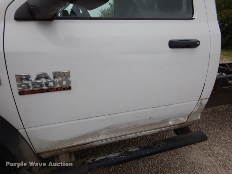 image for item DM1355 2015 Dodge Ram 5500  truck cab and chassis