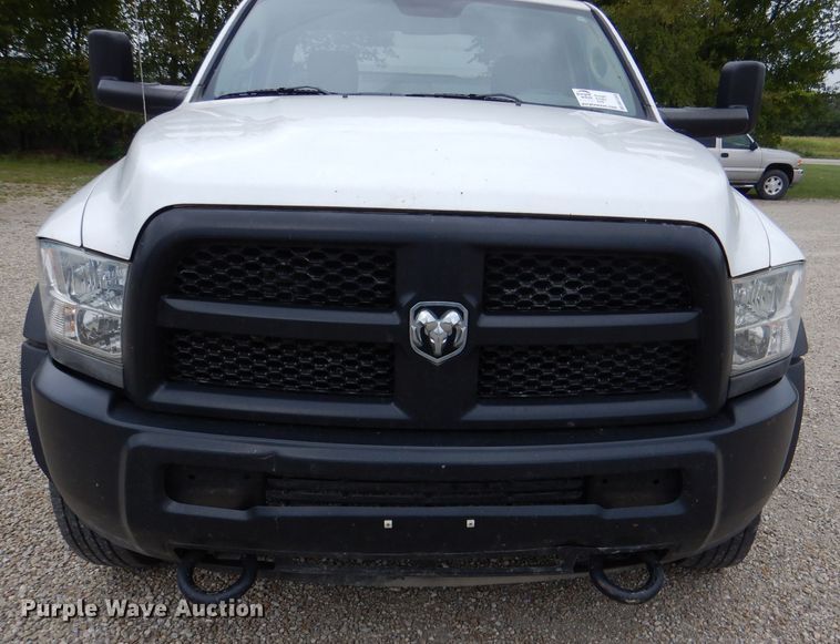 image for item DM1355 2015 Dodge Ram 5500  truck cab and chassis