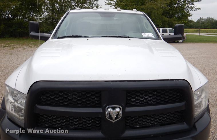 image for item DM1355 2015 Dodge Ram 5500  truck cab and chassis