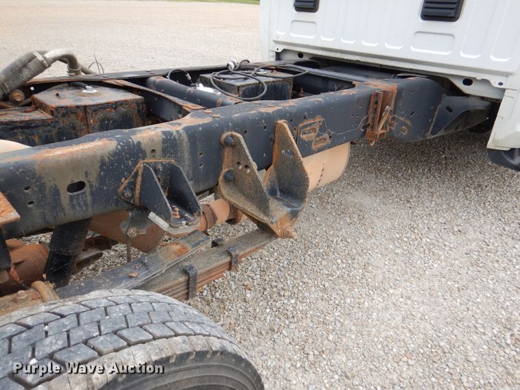 image for item DM1355 2015 Dodge Ram 5500  truck cab and chassis