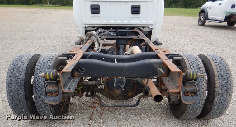 image for item DM1355 2015 Dodge Ram 5500  truck cab and chassis