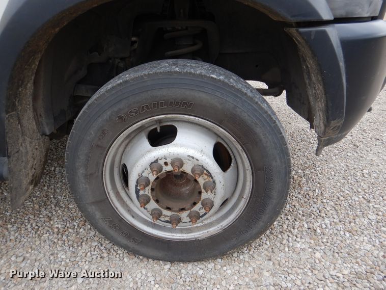 image for item DM1355 2015 Dodge Ram 5500  truck cab and chassis