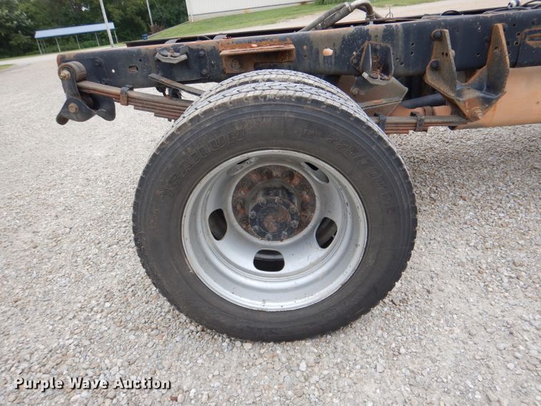 image for item DM1355 2015 Dodge Ram 5500  truck cab and chassis