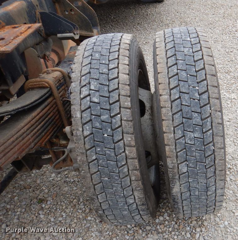 image for item DM1355 2015 Dodge Ram 5500  truck cab and chassis