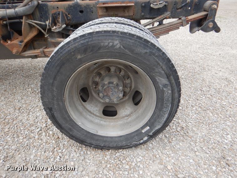 image for item DM1355 2015 Dodge Ram 5500  truck cab and chassis