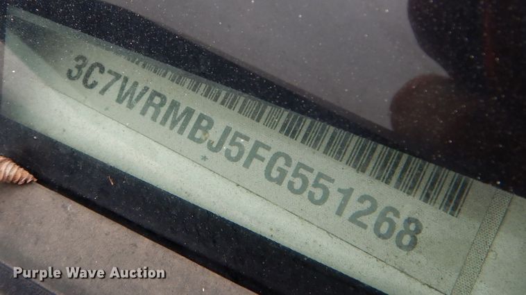 image for item DM1355 2015 Dodge Ram 5500  truck cab and chassis