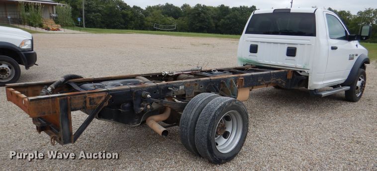 image for item DM1356 2016 Dodge Ram 5500HD  truck cab and chassis