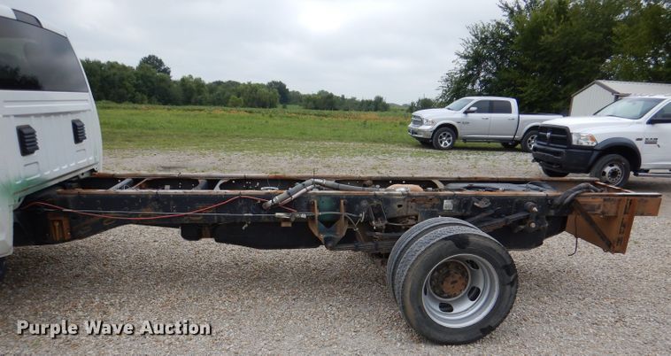 image for item DM1356 2016 Dodge Ram 5500HD  truck cab and chassis