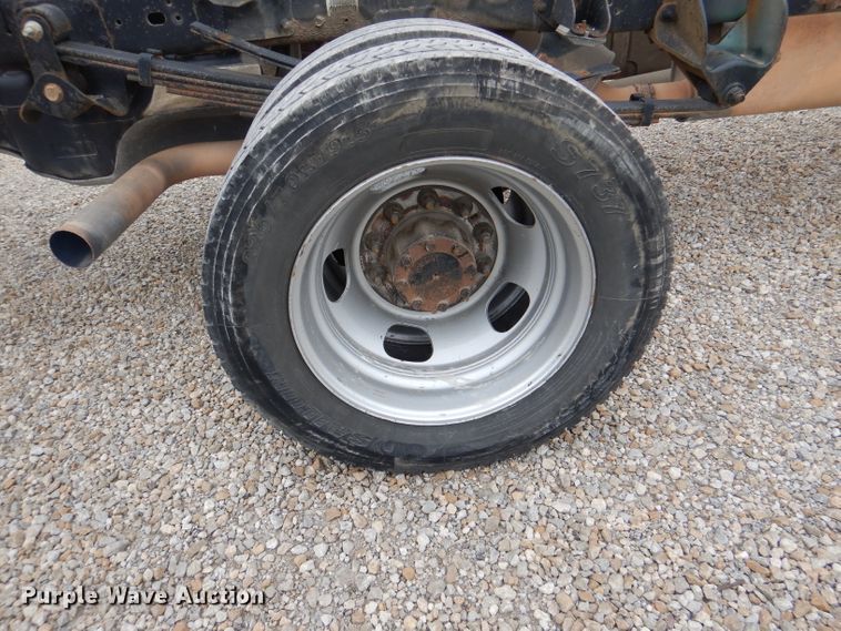 image for item DM1356 2016 Dodge Ram 5500HD  truck cab and chassis