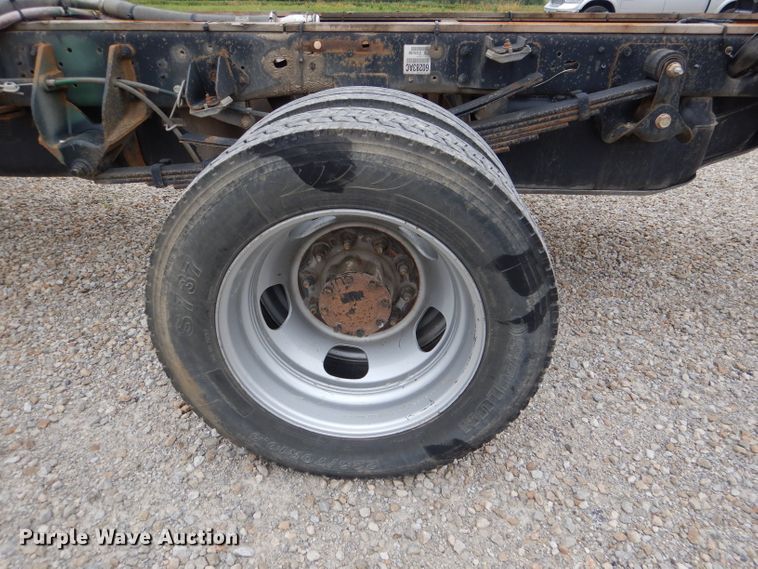 image for item DM1356 2016 Dodge Ram 5500HD  truck cab and chassis