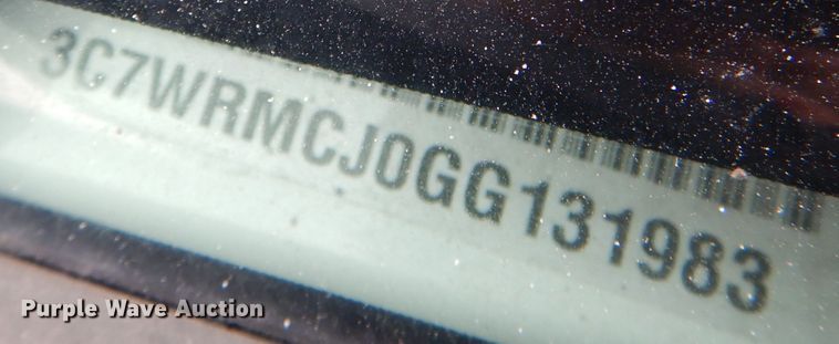 image for item DM1356 2016 Dodge Ram 5500HD  truck cab and chassis