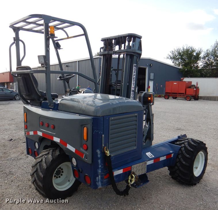 image for item DM1429 Moffet M55P  forklift