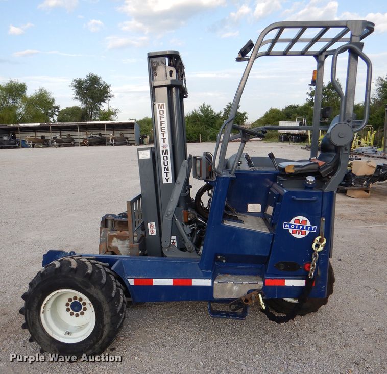 image for item DM1429 Moffet M55P  forklift