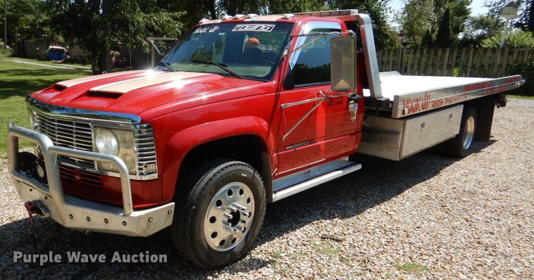 image for item DM1431 1998 GMC 3500HD  rollback truck