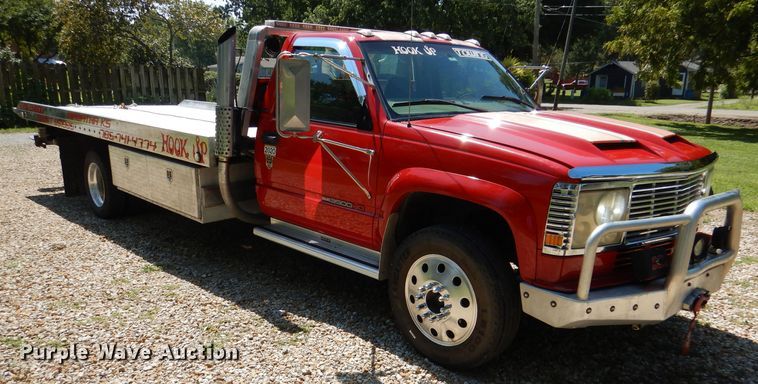 image for item DM1431 1998 GMC 3500HD  rollback truck