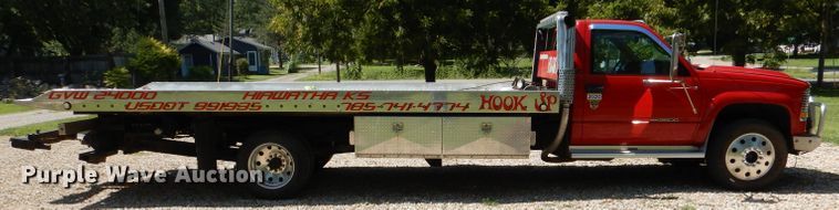 image for item DM1431 1998 GMC 3500HD  rollback truck