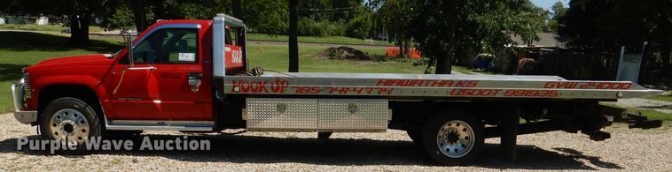 image for item DM1431 1998 GMC 3500HD  rollback truck