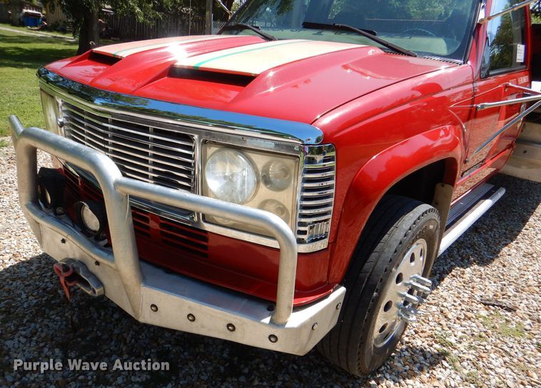 image for item DM1431 1998 GMC 3500HD  rollback truck