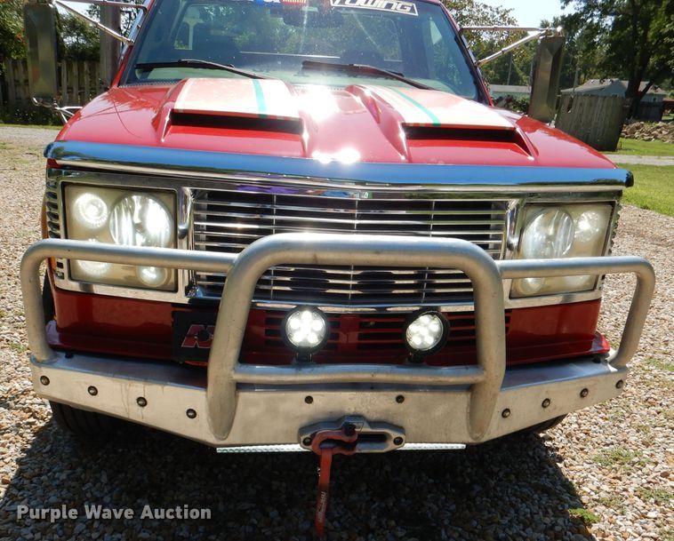 image for item DM1431 1998 GMC 3500HD  rollback truck