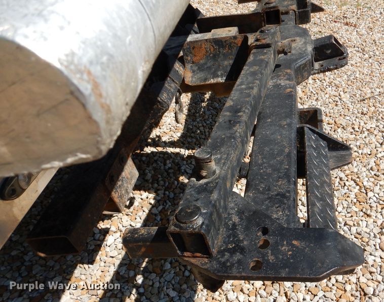 image for item DM1431 1998 GMC 3500HD  rollback truck