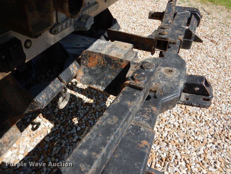 image for item DM1431 1998 GMC 3500HD  rollback truck