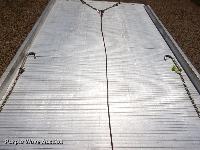 image for item DM1431 1998 GMC 3500HD  rollback truck