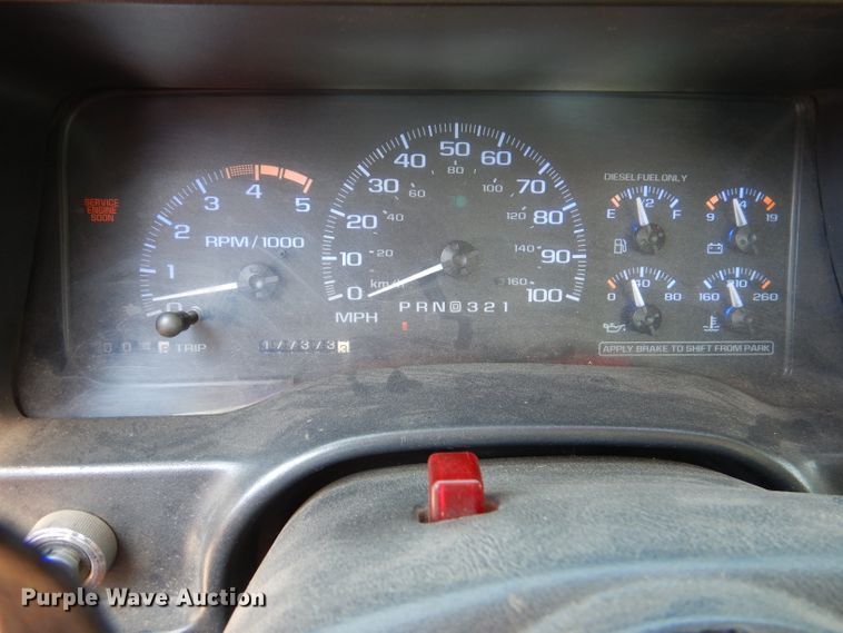 image for item DM1431 1998 GMC 3500HD  rollback truck