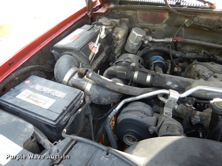 image for item DM1431 1998 GMC 3500HD  rollback truck