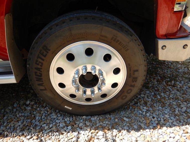 image for item DM1431 1998 GMC 3500HD  rollback truck