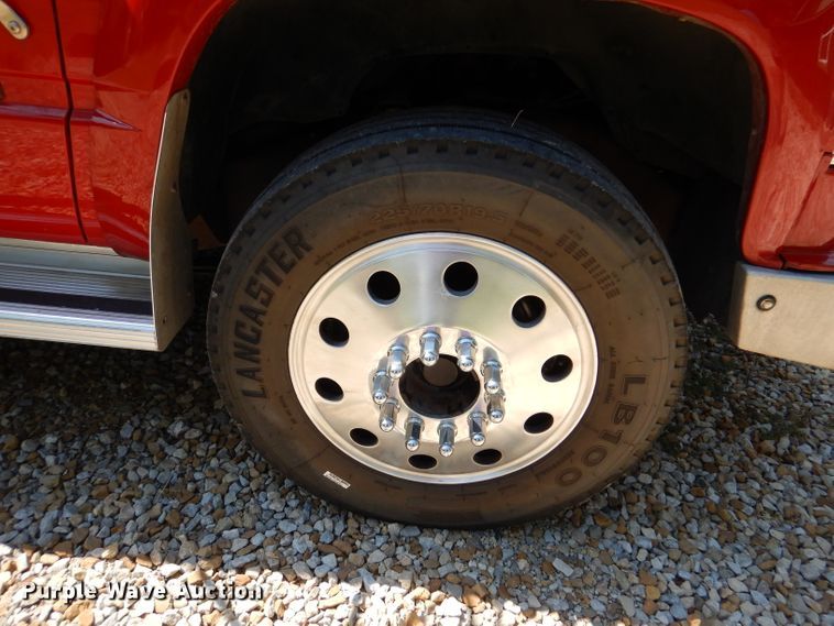 image for item DM1431 1998 GMC 3500HD  rollback truck