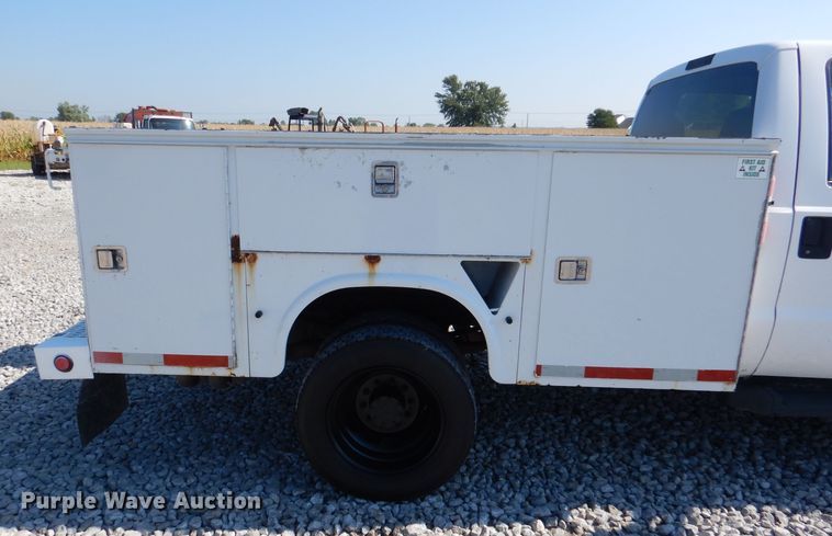 image for item DM1455 2008 Ford F550 Super Duty XL  utility / service truck