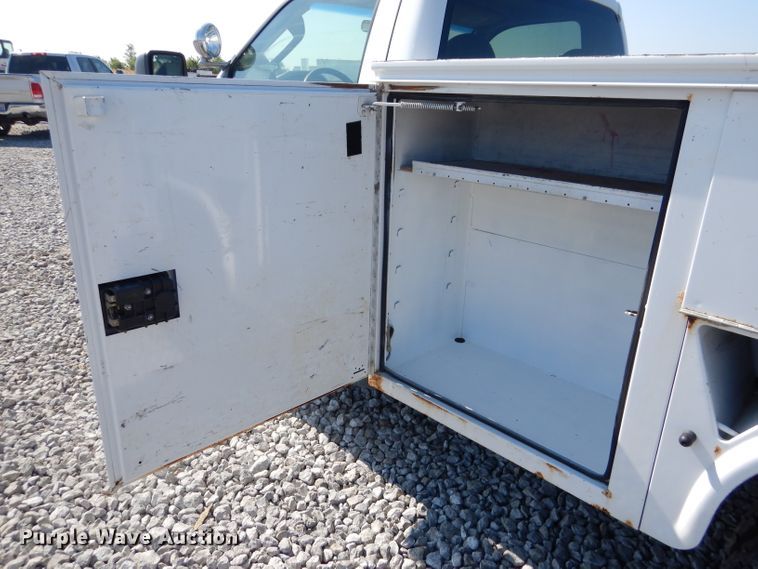 image for item DM1455 2008 Ford F550 Super Duty XL  utility / service truck