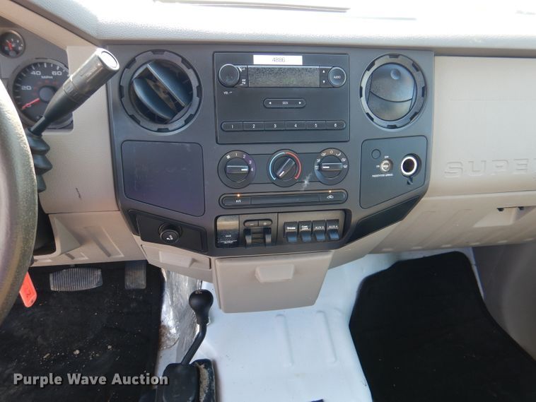 image for item DM1455 2008 Ford F550 Super Duty XL  utility / service truck