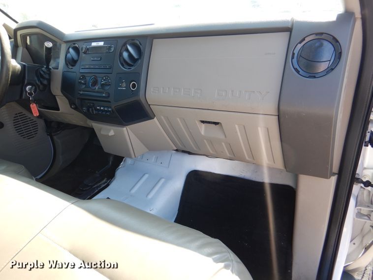 image for item DM1455 2008 Ford F550 Super Duty XL  utility / service truck