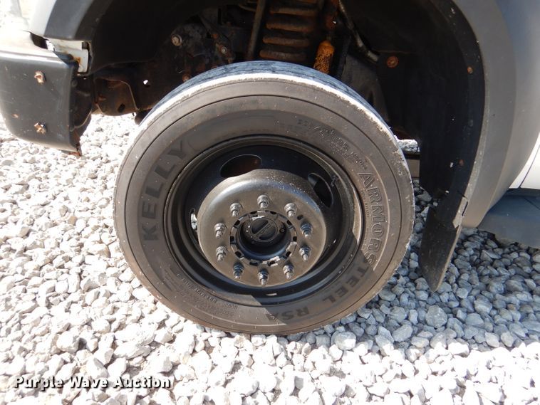 image for item DM1455 2008 Ford F550 Super Duty XL  utility / service truck