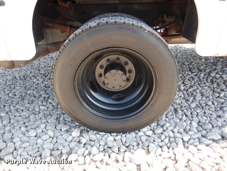 image for item DM1455 2008 Ford F550 Super Duty XL  utility / service truck