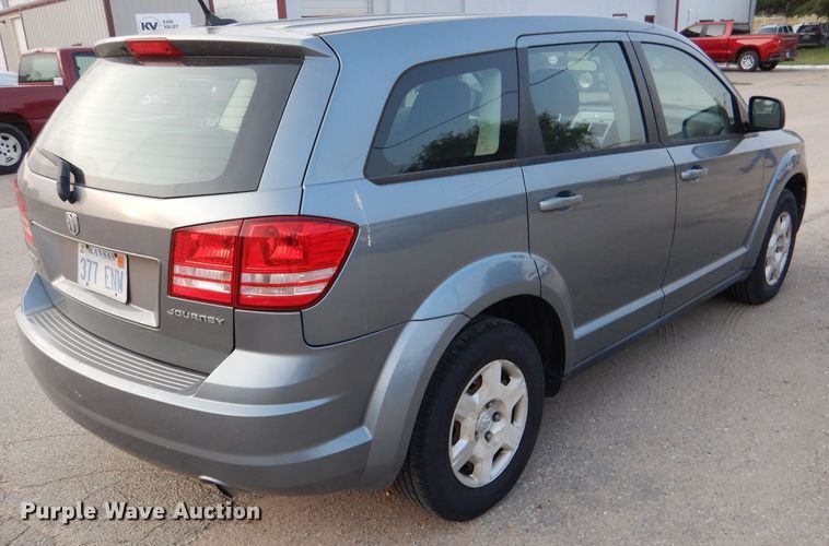 image for item DM1470 2010 Dodge Journey  SUV
